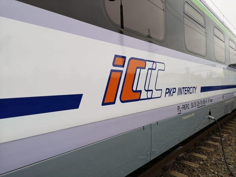 PKP Intercity sprzedało miejsca w nieistniejącym wagonie