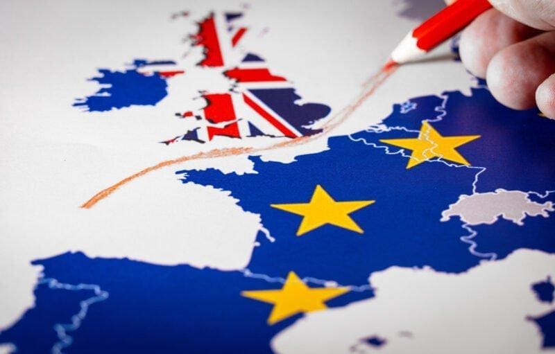 Paczki do Anglii. Jak Brexit wpłynie na branżę kurierską?